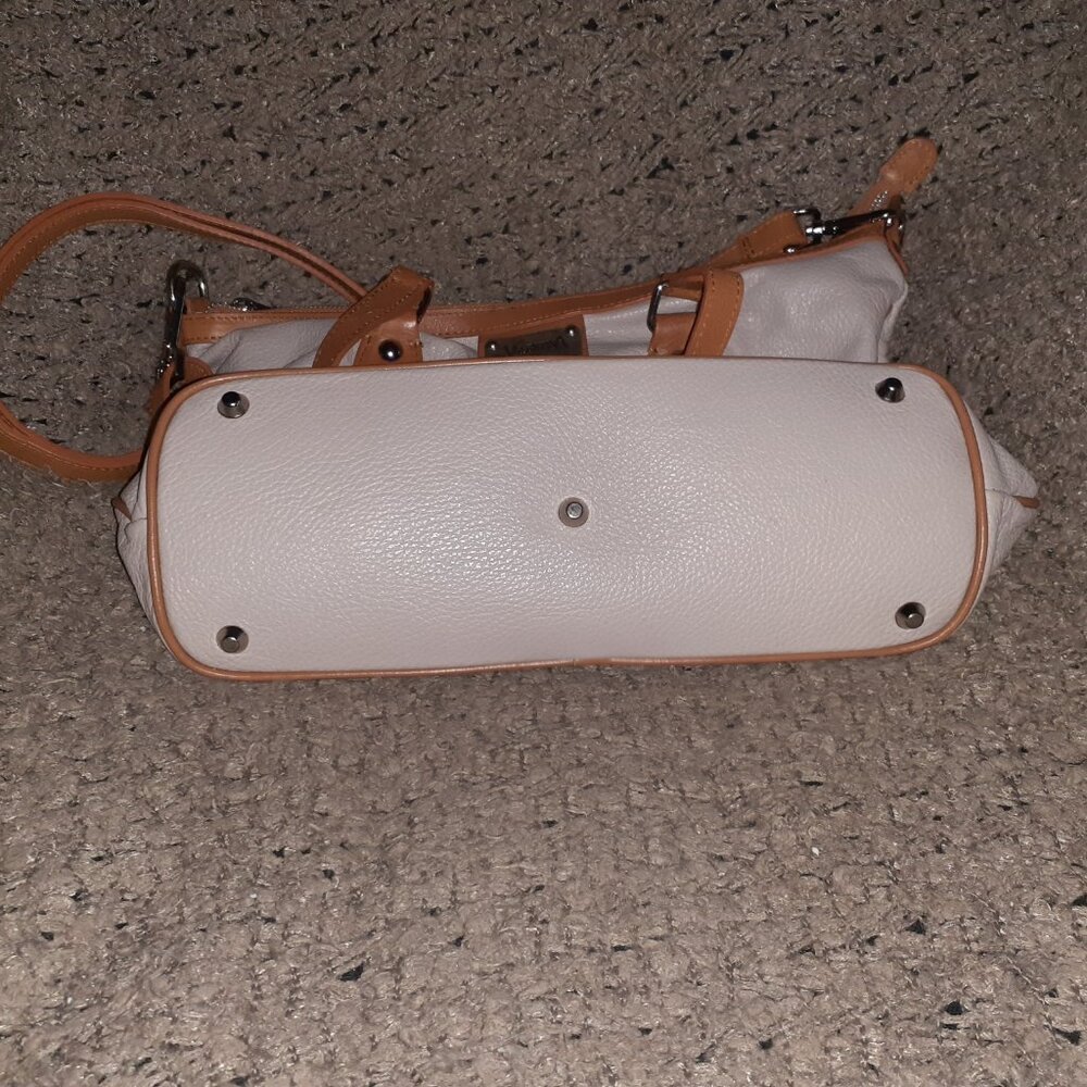 VALENTINA-Pinky Beige/Tan Pebbled Leather-Dual Handle/Crossbody/Shoulder-NWOT - Picture 7 of 11